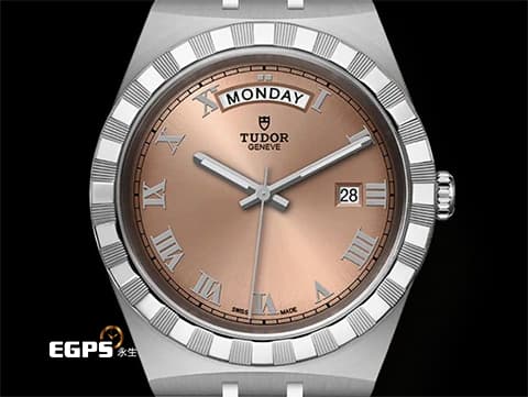 TUDOR 帝舵 ROYAL Day Date 28600 皇家系列 28600-0009 不鏽鋼材質 鮭魚色錶面 立體羅馬數字時標  切割坑紋與磨光飾面間隔錶圈 2025年新式保卡 自動上鍊 41mm