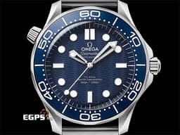 OMEGA 歐米茄 Seamaster 300 海馬系列 21030422003002 米蘭鍊帶款 <font color=#4169e1>最新款 007紀念版 詹姆斯龐德60週年 藍色波浪紋面盤 透明底蓋印有電影開場時的旋轉花紋</font> 不鏽鋼 金屬織紋式鏈帶 同軸擒縱 <font color=#FF0000>2024年保卡 台灣公司貨 錶況極新</font> 排氦氣閥 自動上鍊 42mm