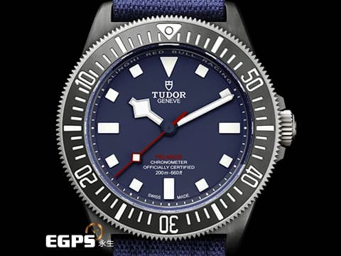 TUDOR 帝舵 Pelagos FXD 領潛型 25707KN-0001 啞藍色面盤 雪花針 鈦金屬+黑色碳複合材質錶殼、字圈 25707 KN 大三針 Alinghi Red Bull Racing 阿靈基紅牛帆船隊特別版 2025年保卡 潛水錶 自動上鍊 42mm