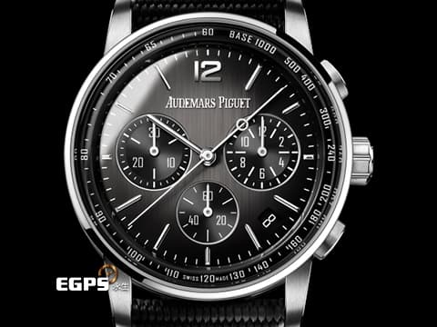 Audemars Piguet AP 愛彼錶 26393 NB 煙燻灰色錶面 CODE 11.59系列，中層錶殼為皇家橡樹八角形錶身，鏤空的錶耳與纖薄的圓形錶圈相連，折射入雙曲面錶鏡的光芒，圓融的線條中帶有幾何的豐富層次，任何角度都值得細細玩味 2022保單   白K金與黑色陶瓷材質 飛返計時碼錶 自動上鍊 41mm