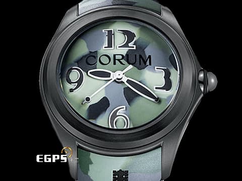 CORUM 崑崙 Bubble Poker Games 泡泡錶 082.310.98/0177特殊半球體拱形雙面玻璃鏡面 PVD 鍍黑鈦金屬材質 綠色迷彩 全球限量88只 全新泡泡錶  不到3折  這種必殺折扣永生獨有  還不快買起來~~  自動上鍊 47mm
