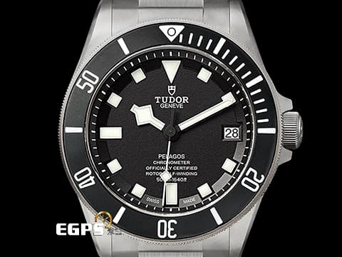 TUDOR 帝舵 Pelagos系列 25600TN-0001 雪花針 黑色面盤、黑色陶瓷錶圈 25600 TN 鈦金屬 MT5612自製機芯 2025年保單 另附橡膠錶帶 排氦氣閥 潛水錶 自動上鍊 42mm