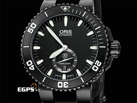 ORIS 豪利時 Aquis Date Titan Small Second 時間之海 7674 黑色塗層鈦金屬+不鏽鋼材質 陶瓷錶圈 0173976747754 小秒針 2025年保單 排氦氣閥 潛水錶 自動上鍊 46mm
