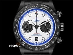 TUDOR 帝舵 Black Bay Chrono “Carbon 25” M79377KN-0001 黑色碳纖維材質 79377<font color="#FF0000">&nbsp;</font><font color="#05f0f0">碳纖維材質計時盤 F1賽車圖案鈦金屬底蓋 「極速白」</font><font color="#FF0000"> F1車隊紀念款 限量2,025支 2025年保卡</font>&nbsp;自動上鍊 42mm
