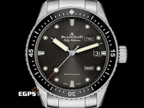 BLANCPAIN 寶鉑 五十噚系列 5071 1110 71S 不鏽鋼材質 鏈帶款&nbsp;灰色流星放射飾紋 年曆錶&nbsp;2024年保卡 台灣公司貨 錶友未使用蒐藏品 官方訂價：993,000元&nbsp;自動上鍊 43mm