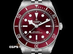 TUDOR 帝舵 Heritage Black Bay 碧灣 7939A1A0RU-0001 雪花針 不鏽鋼材質&nbsp;<font color="#CE0000">新款紅水鬼 酒紅色面盤、外圈</font>&nbsp;<font color="#FF0000">2025年保卡 搭配最新快速調節「T-fit」折疊扣</font>&nbsp;自動上鍊 39mm