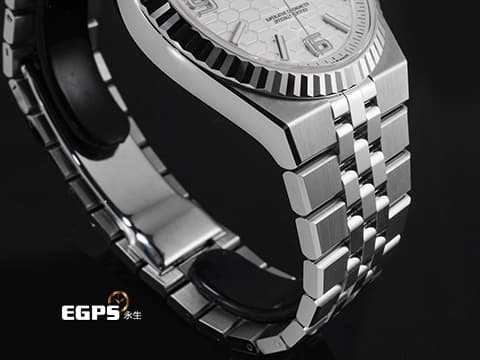 ROLEX 勞力士 Land-Dweller 40 蠔式 陸行者 127334 醇白色蜂巢圖案錶面 大三針 不鏽鋼&nbsp;最新款7135型機芯 透明錶背&nbsp;18K白金經典三角坑紋外圈&nbsp;2026年保卡 纖薄紀念型（Flat Jubilee）錶帶&nbsp;自動上鍊 40mm