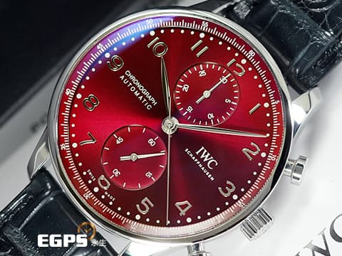 IWC 萬國 Portugieser Chronograph 經典 葡萄牙 系列 IW371616&nbsp;酒紅色放射紋面盤 大葡萄牙&nbsp;計時碼錶&nbsp;不鏽鋼&nbsp;透明錶背款 2022年台灣公司貨 自動上鍊 41mm