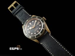 TUDOR 帝舵 Black Bay Bronze 碧灣 79250BA&nbsp;<font color="#778899">石板灰色面盤 搭配復古皮革錶帶</font>&nbsp;青銅材質 復古 雪花針 <font color="#ff0000">2019年保卡</font>&nbsp;自動上鍊 43mm