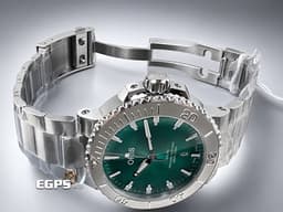 ORIS豪利時 Oris Aquis Date x Bracenet特別版 0173377304137 <font color="#058703">獨一無二的綠色萬花筒紋理 每支紋路皆不同 海洋保護聯名款 原廠膠膜全新未拆封</font>&nbsp;不鏽鋼材質 <font color="#ff0000">2025年保單</font> 潛水錶 自動上鍊 43.5mm