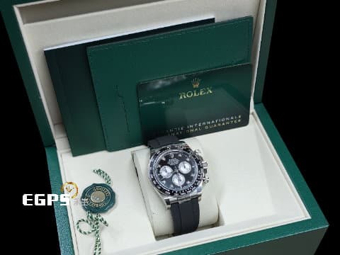 ROLEX 勞力士 Daytona 126519LN 迪通拿 計時碼表 18K白金材質 膠帶款  2025年保卡  原鑲鑽石時標 黑色熊貓面盤&nbsp;新款Rolex Glidelock延展系統摺疊帶扣&nbsp;自動上鏈 40mm