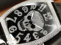 Franck Muller 法蘭穆勒 FM錶 Cintrée Curvex Gothique系列 8880 SC GOTH NBR D CD <font color="#ff0000">原廠鑲嵌鑽石錶殼、骷髏頭圖案面盤、阿拉伯數字時標</font>&nbsp;酒桶型 18K白金材質 大三針 8880SC 自動上鏈 44x54mm