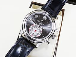 Patek philippe 百達翡麗 PP錶 Annual Calendar 複雜功能系列 5960P <font color="#05f0f0">PT950 鉑金材質 飛返計時 年曆錶</font>&nbsp;<font color="#f7ffd1">碳灰色放射紋面盤</font> 自動上鍊 40.5mm