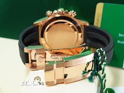 ROLEX 勞力士 Cosmograph Daytona 宇宙計時型 迪通拿 116515LN&nbsp; 絕版<span style="color: rgb(156, 152, 147);">亮黑色面盤</span>搭配<font color="#FFE6D9">日亮金計時圈 鑽石時標面盤</font>&nbsp;116515 LN 計時碼錶 永恆玫瑰金&nbsp;<font color="#ff0000">2022年新式綠卡</font> 自動上鍊&nbsp; 40mm