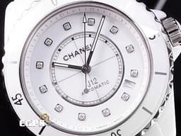 CHANEL 香奈兒 J12 Caliber 12.1系列 White Ceramic H5705 白陶瓷 <font color=#84C1FF>原廠鑽石時標</font> 經典 大三針 專利不鏽鋼蝴蝶扣 <font color=#FF0000>新機芯 透明錶背 2024年保單</font> 自動上鍊 38mm