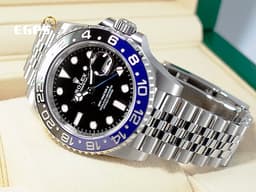 ROLEX 勞力士 GMT-Master II 格林威治型 126710 BLNR <font color=#4169e1>蝙蝠俠 Batman 藍黑框</font> 126710BLNR 兩地時間 <font color=#FF0000>2024年保卡 紀念型（Jubilee）五銖錶帶</font> 自動上鍊 40mm