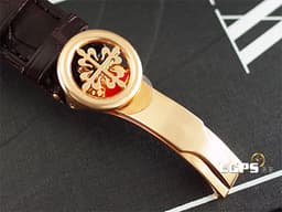 PATEK PHILIPPE 百達翡麗 PP Complications 複雜功能時計 5396 5396R-011 18K玫瑰金材質 <font color="#05f0f0">年曆錶</font>&nbsp;<font color="#05f0f0">PP印記 月相顯示</font>&nbsp;<font color="#ff0000">2021年保單 錶友未使用珍藏品</font>&nbsp;自動上鏈&nbsp;38.5mm