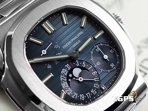 Patek Philippe 百達翡麗 PP錶 Nautilus 鸚鵡螺 5712/1A 金鷹 漸層藍色面盤 5712 不鏽鋼材質 鍊帶款  2021年保單 PP印記 動能顯示 月相盈虧 自動上鏈 40mm