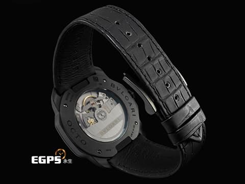 BVLGARI 寶格麗 Bulgari Octo Roma 103764 黑色DLC塗層不鏽鋼材質&nbsp;霧面黑色巴黎釘紋錶盤 世界時區、24 時區顯示與 24 小時顯示功能&nbsp; 2026年保卡 快拆錶帶&nbsp;自動上鍊 41mm