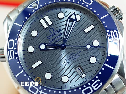 OMEGA 歐米茄 Seamaster Diver 300 海馬 21030422006001&nbsp;銀色波浪紋面盤 藍色陶瓷外圈 不鏽鋼 同軸擒縱 2021年台灣公司貨 另附客製化橡膠錶帶 排氦氣閥 潛水錶 自動上鍊 42mm