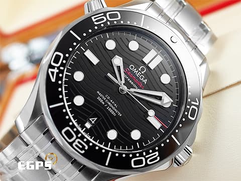 OMEGA 歐米茄 Seamaster Diver 300 海馬 21030422001001 黑色陶瓷錶圈、波浪紋面盤 不鏽鋼材質 同軸擒縱 2024年保卡 排氦氣閥 潛水錶 自動上鍊 42mm