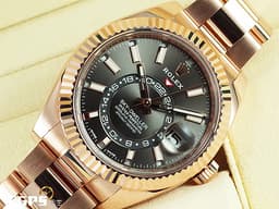 ROLEX 勞力士 Sky-Dweller 326935 天行者 年曆錶 兩地時區 18K永恆玫瑰金材質 鍊帶款 <font color="#FF0000"><font color="#ffffff">深銠銀灰色面盤</font> 2019年保卡</font>&nbsp;自動上鏈 42mm
