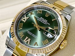 ROLEX 勞力士 Datejust 36 蠔式日誌型 126233 <font color="#6D8E23">原廠VI、IX鑲鑽 橄欖綠色面盤</font> 半金款 18K黃金 DJ36 經典三角坑紋錶圈 <font color="#FF0000">2022年新式保卡 蠔式（Oyster）三節錶帶</font> 自動上鍊 36mm
