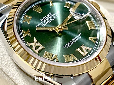 ROLEX 勞力士 Datejust 36 蠔式日誌型 126233 原廠VI、IX鑲鑽 橄欖綠色面盤 半金款 18K黃金 DJ36 經典三角坑紋錶圈 2022年新式保卡 蠔式（Oyster）三節錶帶 自動上鍊 36mm