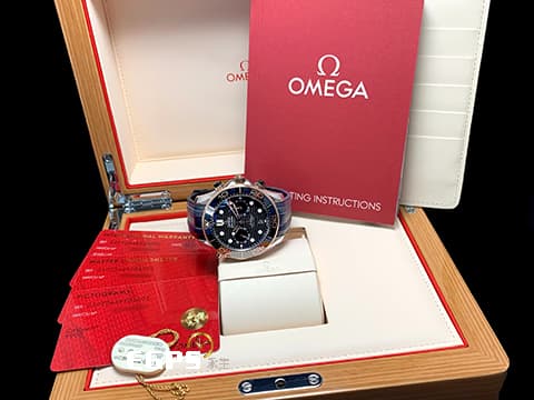 OMEGA 歐米茄 Seamaster 海馬系列 21022445101001黑色面盤 玫瑰金黑色陶瓷錶圈 同軸擒縱 玫瑰金 半金  膠帶海馬，2021年保單 台灣公司貨 &nbsp;專業潛水錶300米防水 44mm