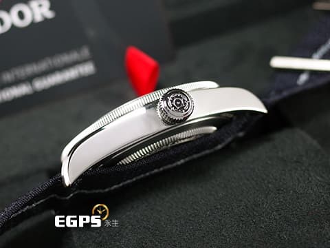 TUDOR 帝舵 Black Bay Fifty-Eight 79030B 碧灣 BB58 海軍藍 織紋錶帶款 水鬼 79030 B 復古 雪花針 MT5402自製機芯 2026年新式保卡 潛水錶 自動腕錶 39mm