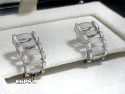 Patek Philippe百達翡麗 鑽石耳環 白K金 <font color="#ff0000">Twenty~4 Earrings</font> 287.9748/1.GR <font color="#fafa01">官網定價:NT$436,000元</font> 真鑽64顆 共重約0.46CT 鑽飾