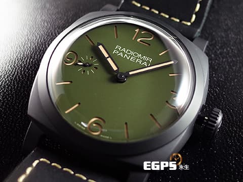 PANERAI 沛納海 RADIOMIR PAM997 啞光黑色陶瓷材質 PAM00997 軍綠色三明治面盤 三日鍊 手上鍊 台灣公司貨&nbsp;2019年保單 極新品相，RADIOMIR軍綠色系列，啞光黑色陶瓷是手上鍊版本最有質感的款式之一  48mm
