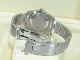 ROLEX 勞力士 Oyster Perpetual Datejust 34 蠔式恆動 124200 不鏽鋼材質 <font color=#FF0000>2025年保單，黑色面盤<font color=#FF88C2></font><font color=#FFFF00> </font>新式保卡</font></font> 自動上鍊 34mm
