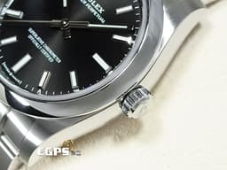 ROLEX 勞力士 Oyster Perpetual Datejust 34 蠔式恆動 124200 不鏽鋼材質 <font color=#FF0000>2025年保單，黑色面盤<font color=#FF88C2></font><font color=#FFFF00> </font>新式保卡</font></font> 自動上鍊 34mm