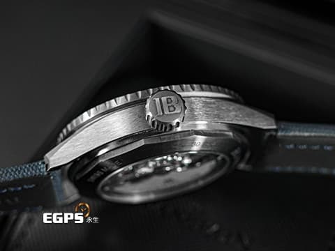 BLANCPAIN 寶珀 Fifty Fathoms Bathyscaphe&nbsp;五十噚 深潛器&nbsp;藍色面盤放射紋面盤 陶瓷外圈&nbsp;5000-0240-O52A 灰色陶瓷材質錶殼&nbsp;大三針 潛水錶 自動上鍊 43.6mm