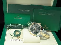 ROLEX 勞力士 Datejust 41 蠔式日誌型 126303 <font color=#ADADAD>石板灰色面盤</font>搭配<font color=#228B22>綠色羅馬數字時標 溫布頓</font> DJ41 半金款 18K黃金 <font color=#FF0000>2024年保單 蠔式（Oyster）三節板帶</font> 自動上鍊 41mm