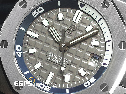 Audemars Piguet 愛彼 AP錶 Royal Oak Offshore Diver ROO 15720ST.OO.A009CA.01 皇家橡樹離岸型 潛水錶 灰色面盤，Pristine Grey 2022年保單 最新款錶帶快速更換系統，原廠灰、藍雙色膠帶，可隨時變換兩種不同顏色的膠帶，搭載全新4308機芯  42mm