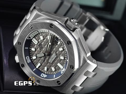 Audemars Piguet 愛彼 AP錶 Royal Oak Offshore Diver ROO 15720ST.OO.A009CA.01 皇家橡樹離岸型 潛水錶 灰色面盤，Pristine Grey 2022年保單 最新款錶帶快速更換系統，原廠灰、藍雙色膠帶，可隨時變換兩種不同顏色的膠帶，搭載全新4308機芯  42mm