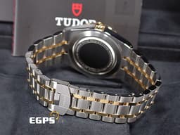TUDOR 帝舵 ROYAL 皇家系列 28503-0006 不鏽鋼材質 <font color="#f9e49a">黑色面盤 金色羅馬數字時標</font> <font color="#ff0000">2026年保卡</font> 自動上鍊 38mm