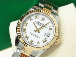 ROLEX 勞力士 Lady-Datejust 28 蠔式日誌型 279173 <font color=#F0F0F0>白色面盤</font>搭配<font color=#f1e1b5>金色羅馬數字時標 18K黃金 半金款</font> DJ28 經典三角坑紋錶圈 <font color=#FF0000>2021年保單 蠔式（Oyster）三節板帶</font> 自動上鍊 28mm