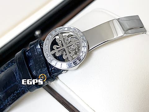 PATEK PHILIPPE 百達翡麗 PP錶 5961P-001  
複雜功能飛返計時年曆錶 PT950鉑金材質 原廠鑲嵌T鑽外框、T鑽摺疊帶扣、T鑽時標&nbsp;藍色面盤 2025年保單&nbsp;自動上鍊 40.5mm