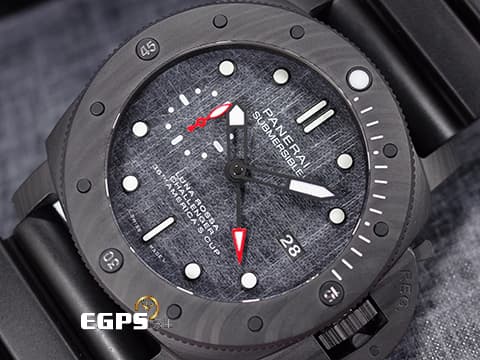 PANERAI 沛納海 Submersible Luna Rossa GMT PAM01039 兩地時間 美洲杯帆船賽 特別款 2024年保單 配件齊全 PAM1039 碳纖維複合物材質、高科技碳纖維船帆織紋面盤 潛水腕 自動上鍊 47mm