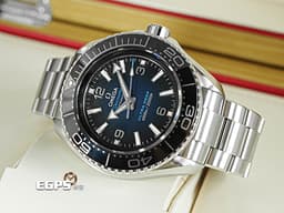 OMEGA 歐米茄 Seamaster Planet Ocean 6000米 海馬 宇宙海洋 21530462103001 海馬王 <font color="#3465f9">Ultra Blue</font><font color="#2046b6">漸層藍色</font><font color="#092b90">面盤</font> 不鏽鋼 陶瓷外圈 同軸擒縱 <font color="#ff0000">2022年台灣公司貨</font> 潛水錶 自動上鍊 45.5mm&nbsp;