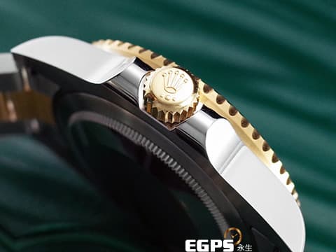 ROLEX 勞力士 GMT-Master II 蠔式 格林威治型 116713LN&nbsp;綠色兩地時區指針&nbsp;116713 LN&nbsp;18K黃金 半金款&nbsp;陶瓷外圈&nbsp;2017年保卡  自動上鏈 40mm