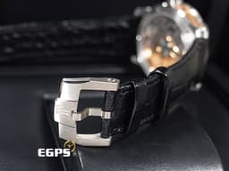 Audemars Piguet 愛彼 AP錶 Code 11.59系列 15210CR.OO.A002CR.01 <font color="#949494">漸</font><font color="#616161">層</font><font color="#3d3d3d">灰</font> <font color="#424242">煙燻灰色緞面紋面盤</font> 18K白金+<font color="#fbaa7e">玫瑰金材質</font> 大三針<font color="#FF0000">&nbsp;</font><font color="#FF0000">2021年新式保卡 顛覆傳統 最新巨作</font> 15210 CR 自動上鍊&nbsp;41mm