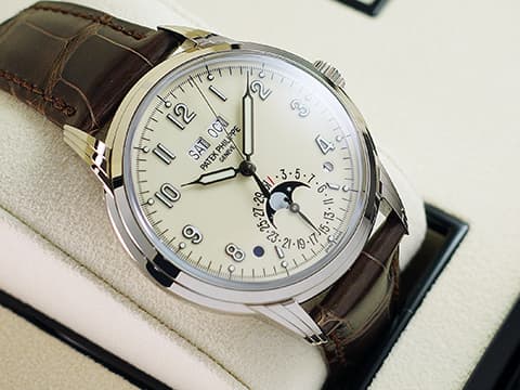 Patek philippe 百達翡麗 PP錶 Grand Complications 超級複雜功能時計 Perpetual Calendar 萬年曆 5320G-001 米白色漆面盤 奶油面 月相盈虧 18K白金材質 2020年台灣公司貨 5320 G 歡迎錶友以 PP、AP、RM、勞力士 來店交換，本店將以最高價評估～ 自動上鍊 40mm