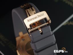 Audemars Piguet AP錶 愛彼 Royal Oak Offshore 皇家橡樹離岸型 26231OR.ZZ.D003CA.01 <font color="#fa00fa">18K玫瑰金材質</font>&nbsp;<font color="#FAF0E6">白色熊貓面盤</font>&nbsp;<font color="#05f0f0">原廠鑲嵌32顆鑽石錶圈（共1.02克拉）</font><font color="#ff0000">2021年保卡</font> 自動上鍊&nbsp;37mm