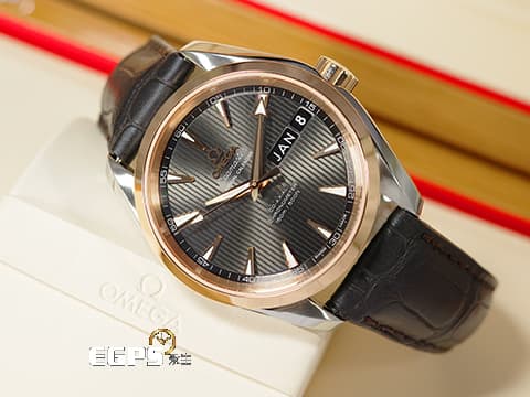 OMEGA 歐米茄 SEAMASTER 海馬系列 AQUA TERRA 150 年曆錶 23123392206001 18K玫瑰金材質 半金款 灰色夾板紋面盤&nbsp;2021年保卡&nbsp;同軸擒縱 自動上鍊 38.5mm