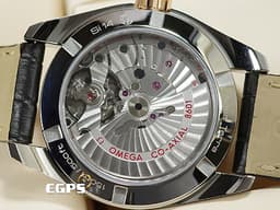 OMEGA 歐米茄 SEAMASTER 海馬系列 AQUA TERRA 150 年曆錶 23123392206001 <font color="#e6bd84">18K玫瑰金材質 半金款 灰色夾板紋面盤</font>&nbsp;<font color="#FF0000">2021年保卡</font>&nbsp;同軸擒縱 自動上鍊 38.5mm
