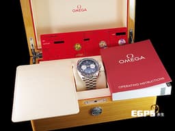 OMEGA 歐米茄 speedmaster 超霸 Chonoscope系列 329.30.43.51.03.001 不鏽鋼鍊帶款 <font color=#0000FF> 深藍色蝸紋面盤 32930435103001 </font> <font color=#FF0000>集測速計、測距儀、脈搏計於一體的雙眼計時盤，經典超霸致敬復刻款，2024年保單 </font> 手上鏈 43mm